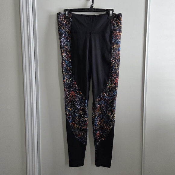lululemon athletica Pants - Lululemon Wake & Train Leggings 28" In Black / Flowerescent Multi